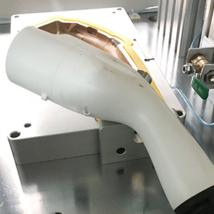 Air tightness testing of new energy vehicle charging guns