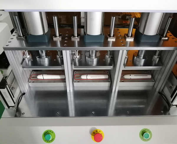 海瑞思科技-三工位洗牙器氣密性檢測(cè)細(xì)節(jié)