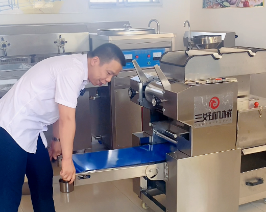 壓面拌面一體機(jī)適合什么場所使用？