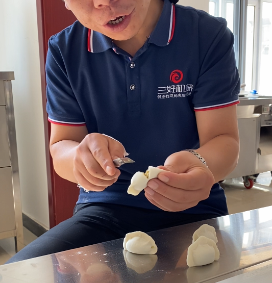 仿手工餃子機怎么使用