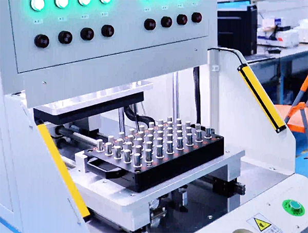 HL-MAX 領(lǐng)袖系列加大版氣密檢測儀（8通道多工位電池蓋）