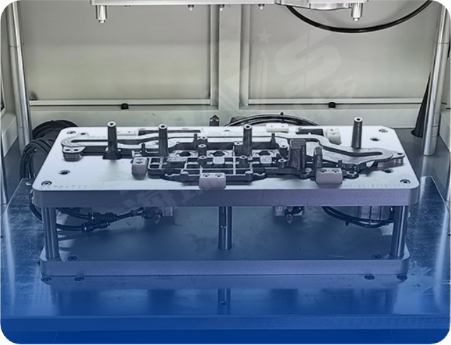 汽車(chē)水冷管道控制器壓鑄件